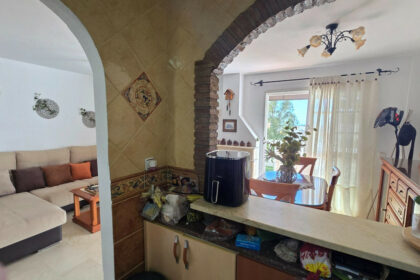 43fbe159b560e64759b93f3824f52b9c - 15