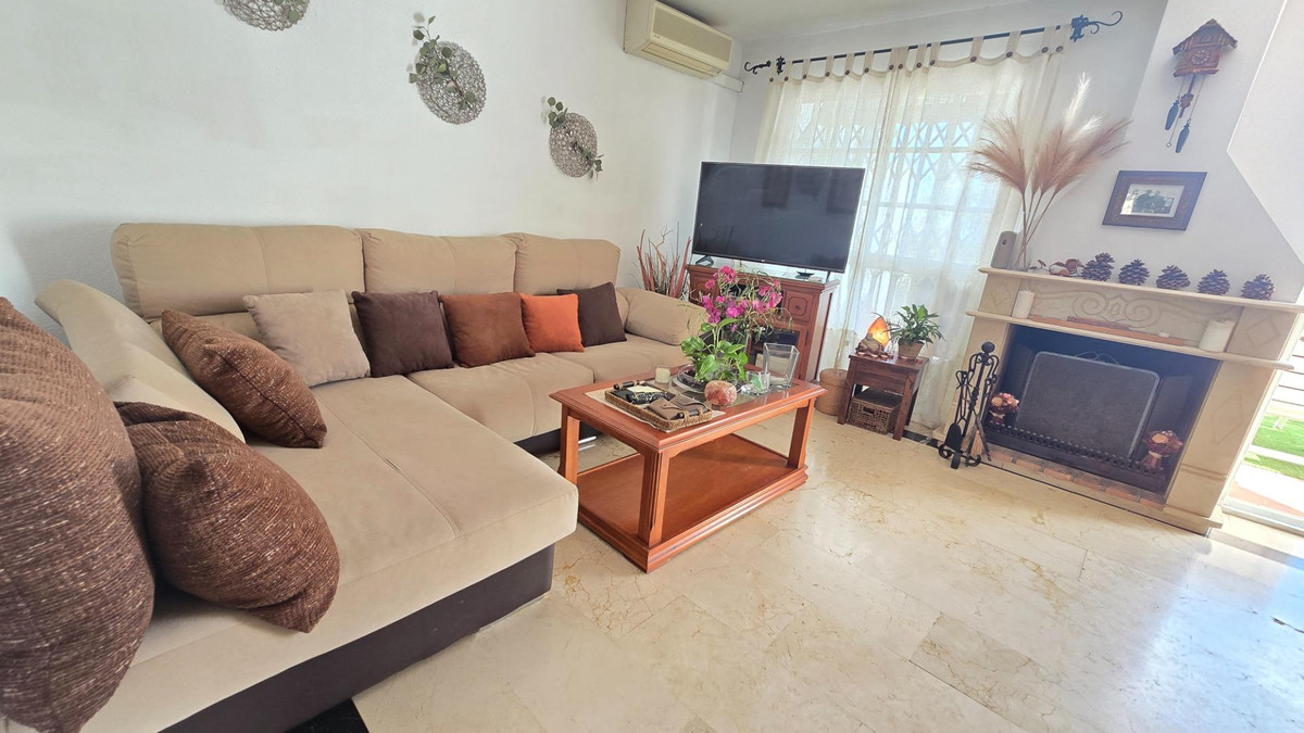 43fbe159b560e64759b93f3824f52b9c - 2