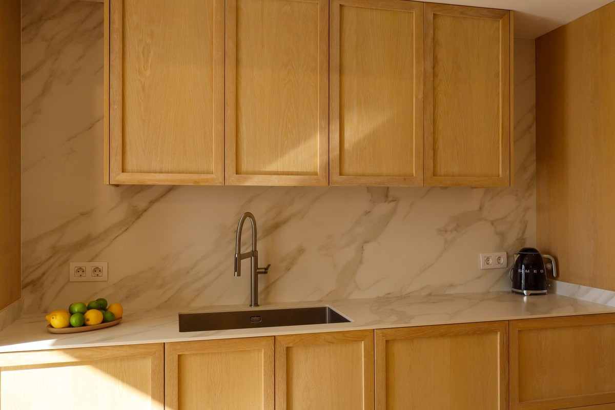 46160ce9d3f8f8a7ba3568667f72a12a - 15