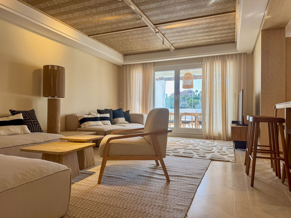 46160ce9d3f8f8a7ba3568667f72a12a - 29