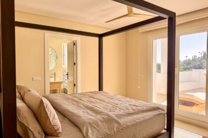 46160ce9d3f8f8a7ba3568667f72a12a - 37