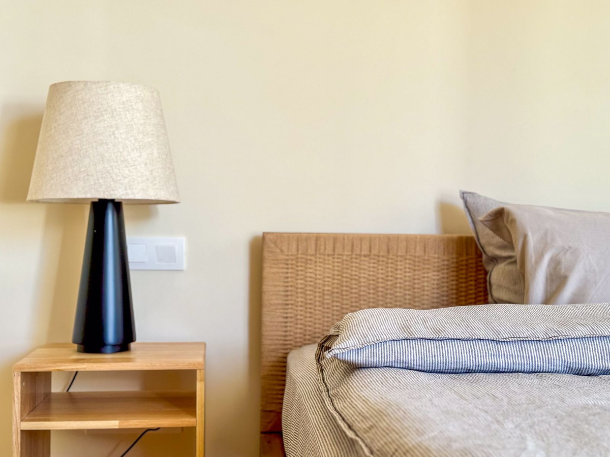 46160ce9d3f8f8a7ba3568667f72a12a - 38