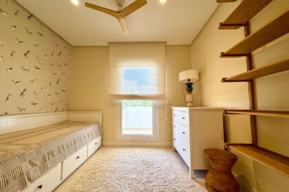 46160ce9d3f8f8a7ba3568667f72a12a - 44