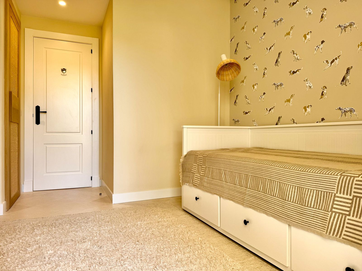 46160ce9d3f8f8a7ba3568667f72a12a - 46