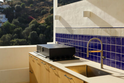 46160ce9d3f8f8a7ba3568667f72a12a - 59