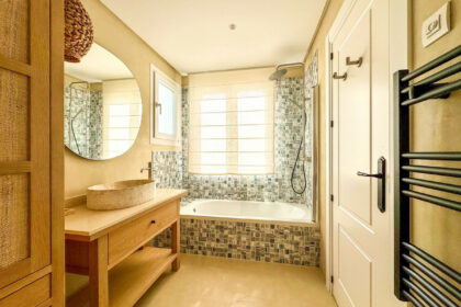 46160ce9d3f8f8a7ba3568667f72a12a - 71