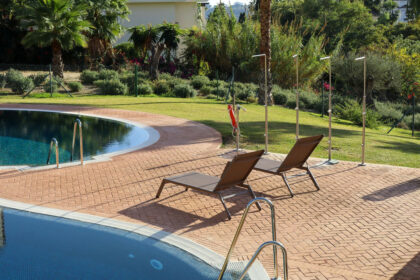 46160ce9d3f8f8a7ba3568667f72a12a - 84