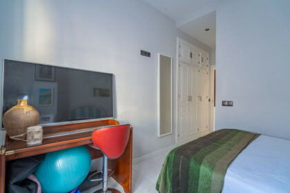 467dfd163313d9f3b7898da1ce366b22 - 26