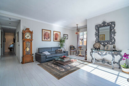 467dfd163313d9f3b7898da1ce366b22 - 3