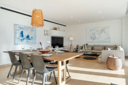 46b671b0594744153c9edc076e0566f7 - 12