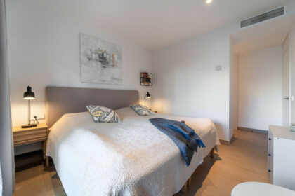 46b671b0594744153c9edc076e0566f7 - 19