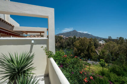 46e14a1e5f185af9b88e02fa7a6222ee - 18