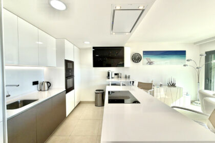 481c3e1afdd4fe8580229bebbf4d57f3 - 8