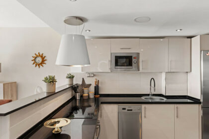 4820fc04cee0ef8464857690f5cc1b30 - 12