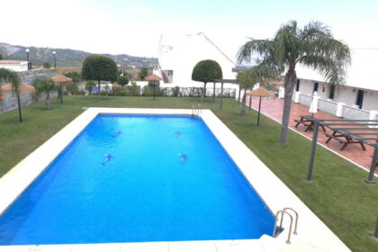 48511960199cccf3b02356fa35fe4d2e - 12