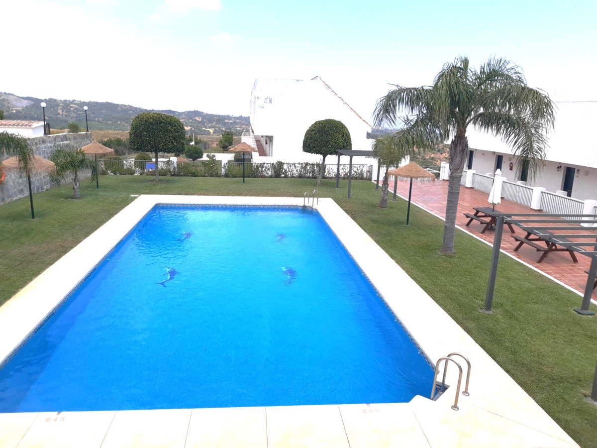 48511960199cccf3b02356fa35fe4d2e - 12