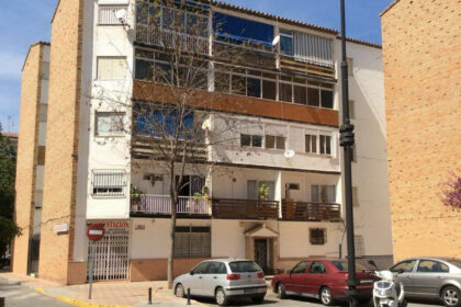 493a00f829aa99bdd3e07e907b345947 - 14