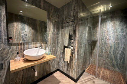 4b591f872246379d2fdfaa7710c282af - 32