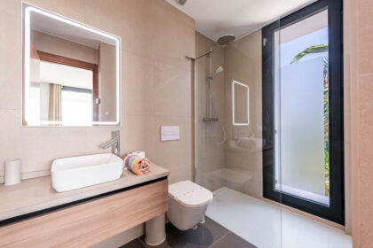 4b9594d1f40737fddcac210e38a9876f - 19