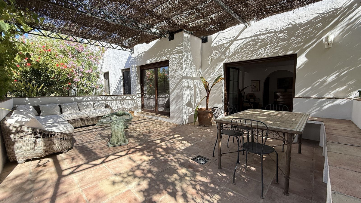 4b97ec14f108b96a97bd1e8d85876d65 - 11