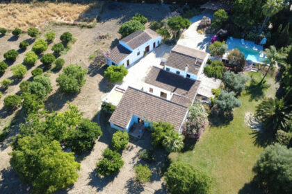 4b97ec14f108b96a97bd1e8d85876d65 - 23