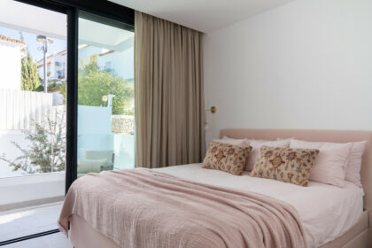 4c370cf9f62fc7d894406a103e9fb5cb - 19