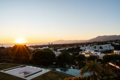 4c370cf9f62fc7d894406a103e9fb5cb - 27