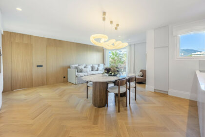 4c401e1f77bf3a79a1ea653ea8c3b82d - 11