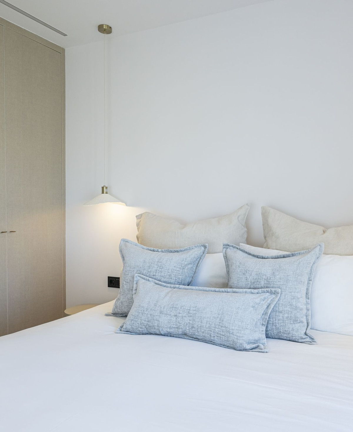 4c401e1f77bf3a79a1ea653ea8c3b82d - 37