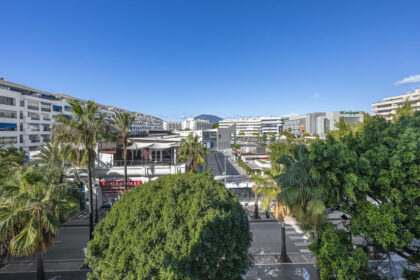 4c401e1f77bf3a79a1ea653ea8c3b82d - 6