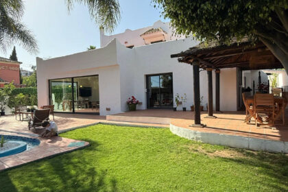 4c5ff8daa26da8a3f39f925c2bb26375 - 1