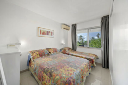 4d1245abbb55bc1fa4fe10aa9ca571d8 - 10