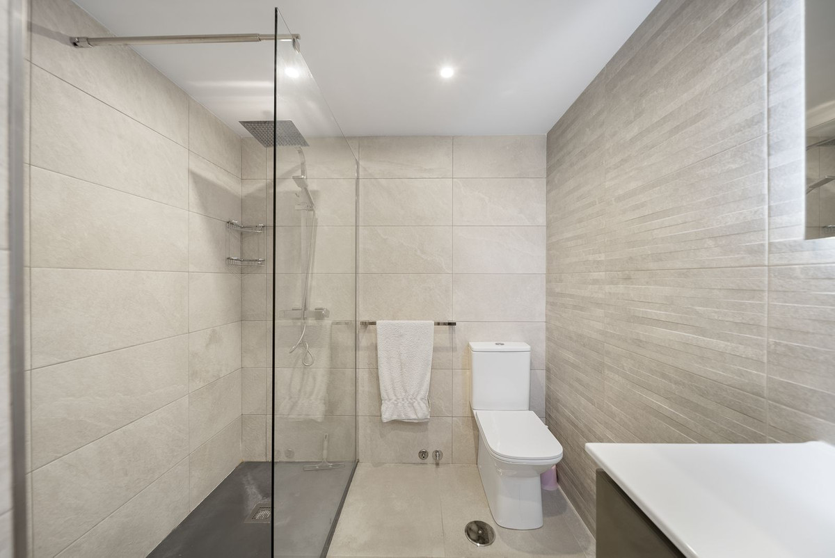 4d1245abbb55bc1fa4fe10aa9ca571d8 - 13