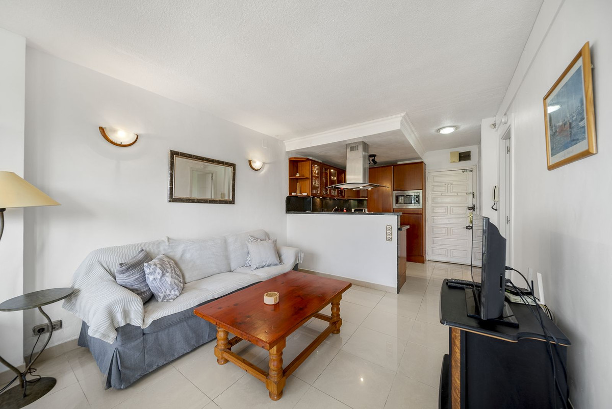 4d1245abbb55bc1fa4fe10aa9ca571d8 - 4