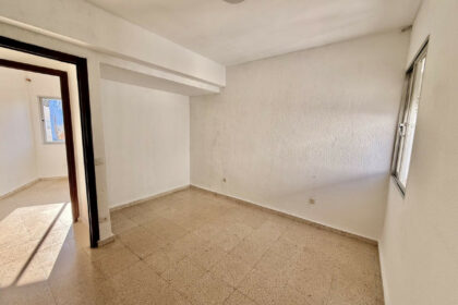 4d31a9ecb8427d0cedcd4c1cab4fdd6a - 13