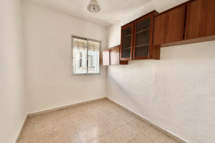 4d31a9ecb8427d0cedcd4c1cab4fdd6a - 8