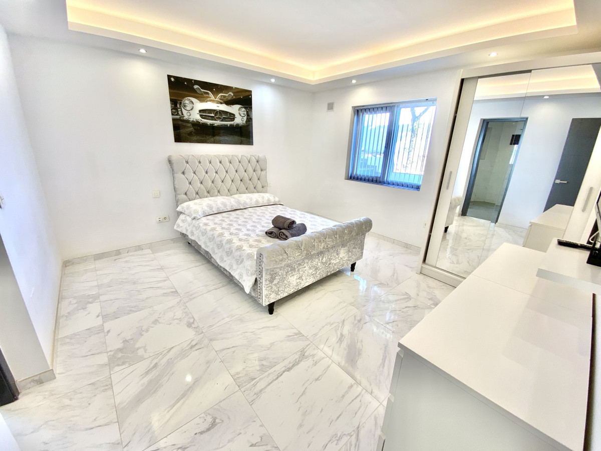 4d80e358dbd282eaafb6fe22f865bfed - 18