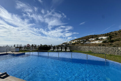 4dfb3d82e20a27cc16f7a895e670b46f - 14