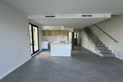 4dfb3d82e20a27cc16f7a895e670b46f - 3