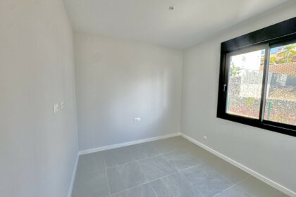 4dfb3d82e20a27cc16f7a895e670b46f - 9