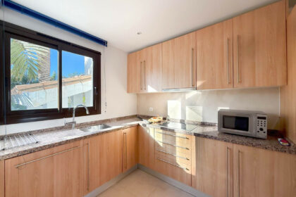 4e63a8db7c3d29dfff9b4bab78102447 - 13