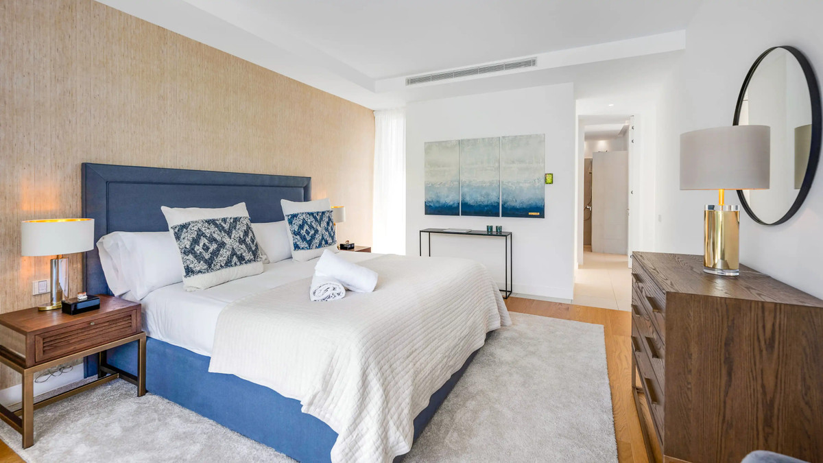 4e76c4e7d1e6691e65afb7b8fa5ab1fd - 14