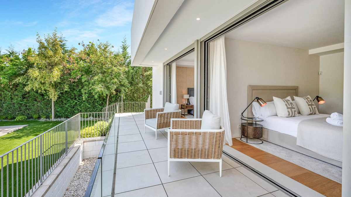 4e76c4e7d1e6691e65afb7b8fa5ab1fd - 30