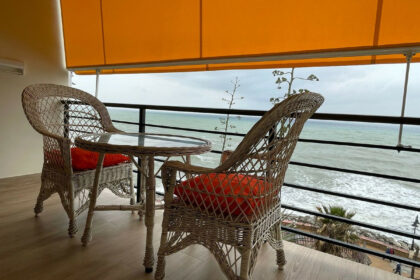 4feabb29c5e8f0da9eff54adbdeb1f76 - 10