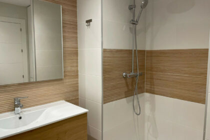 4feabb29c5e8f0da9eff54adbdeb1f76 - 14