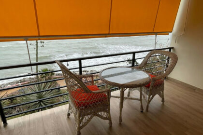 4feabb29c5e8f0da9eff54adbdeb1f76 - 28