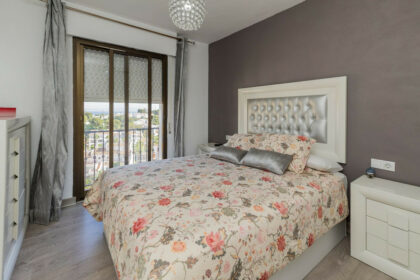 4ff29e939936a5db76d9cb7497879585 - 14