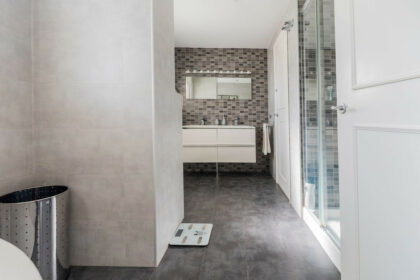 4ff29e939936a5db76d9cb7497879585 - 22