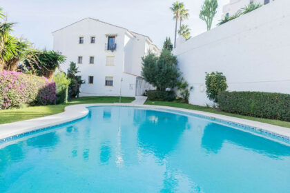 4ff29e939936a5db76d9cb7497879585 - 30