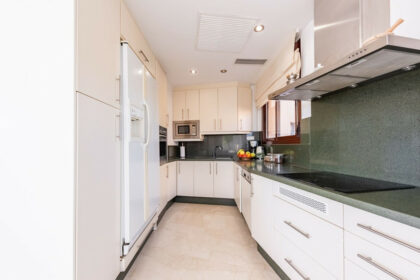 50beb2ae9e8d21e5c4e306485d7cbb4a - 10